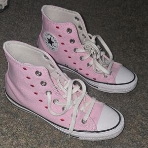 Women's Size 8 Brand New Converse